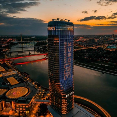 Kula Beograd displaying the Belgrade 360 Deck logo animation during the opening night.